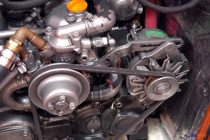 Alternator at Main Engine
